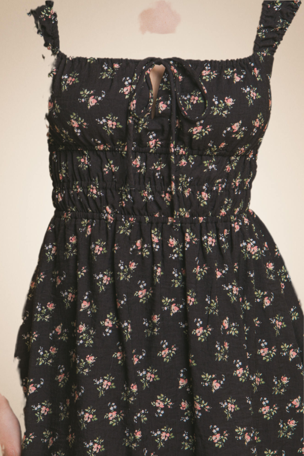 Floral Short Dress with Square Neckline - Image 6
