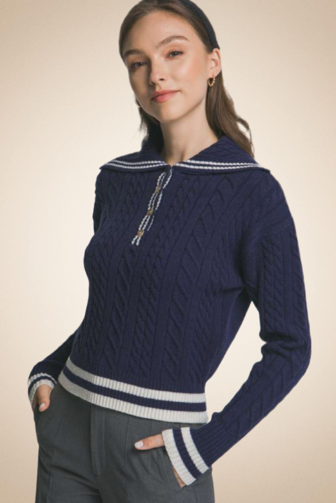Suéter Azul Marino con Cuello Marinero y Detalles en Contraste